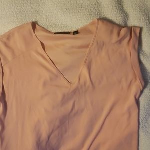 NY&C  Classic cuffed V neck